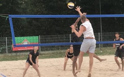 Beach-Volleyball: Tolles Turnier zum Auftakt
