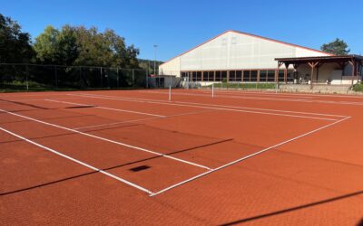 Vier Tennisplätze fertig gestellt